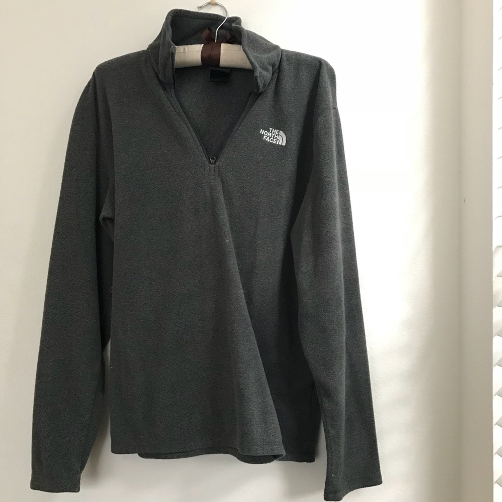 North Face heather gray women’s pullover